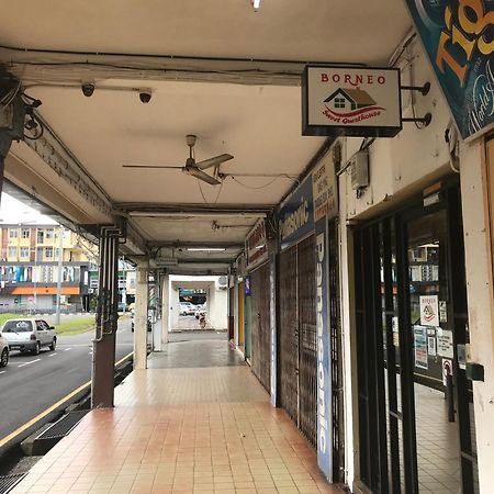 Borneo Sweet Guesthouse Кучинг Экстерьер фото